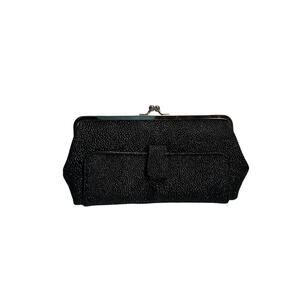 Nordstrom Clutch Black Kiss Lock Clasp Pebbled Texture 9 x 5